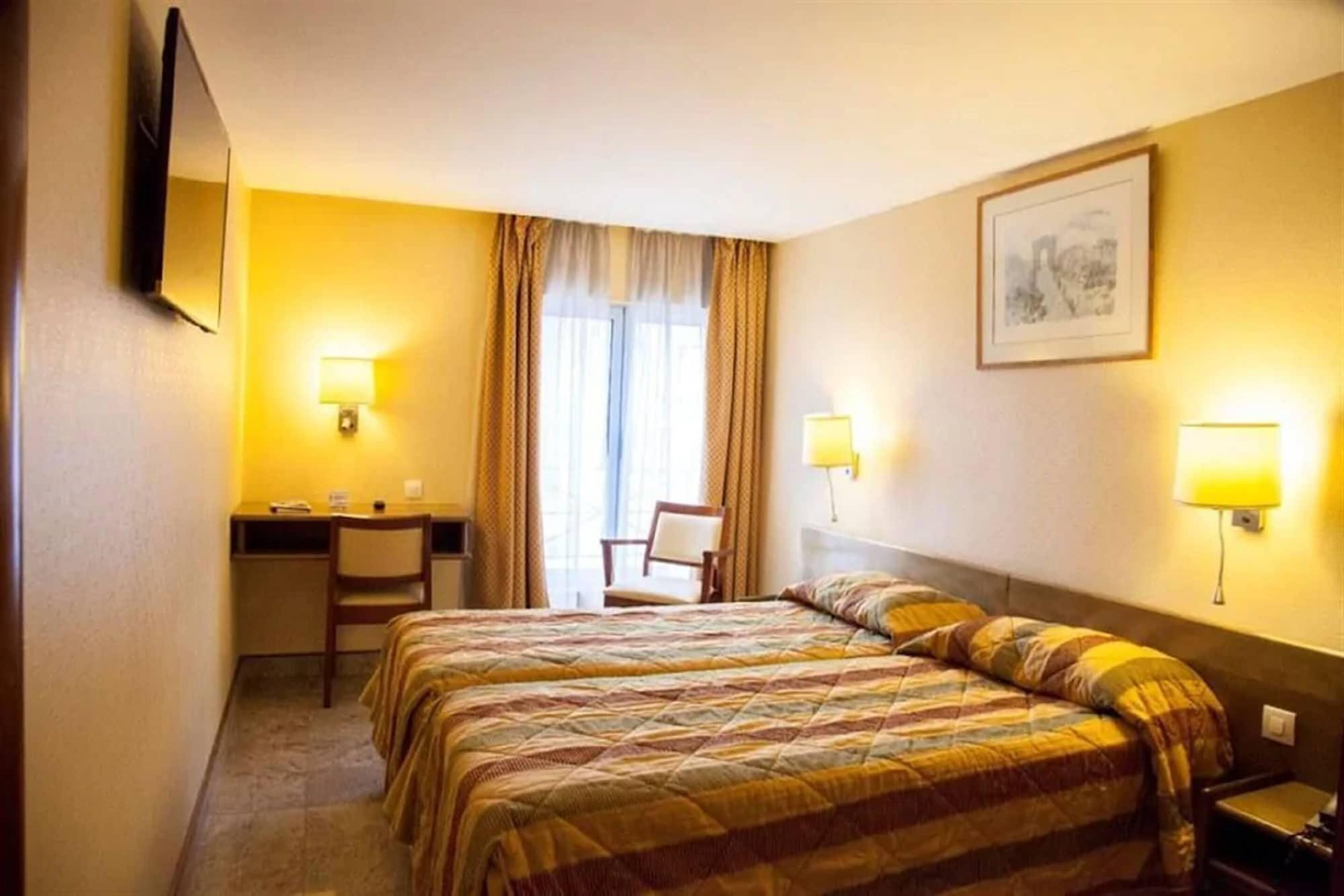 Bac Saint-germain 3* Parijs